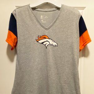 Nike DriFit Denver Broncos V-neck T-shirt sz Large Womens L gray Short Sleeve